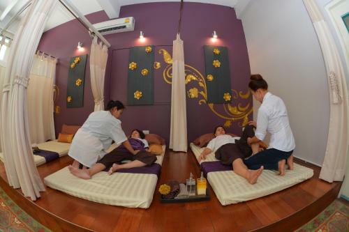 Sri Krungthep Hotel