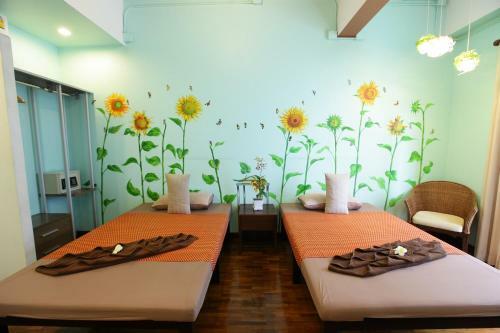 Serene Bangkok Bed And Breakfast