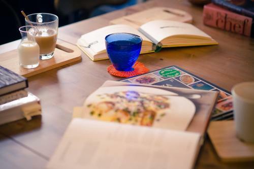 Glur Bangkok Hostel & Coffee Bar