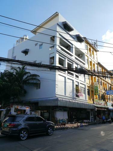 Hostal Dive Den