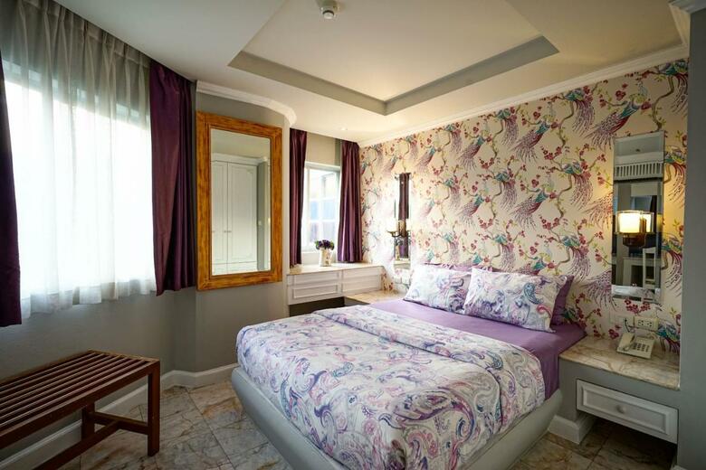 Hotel At Pingnakorn