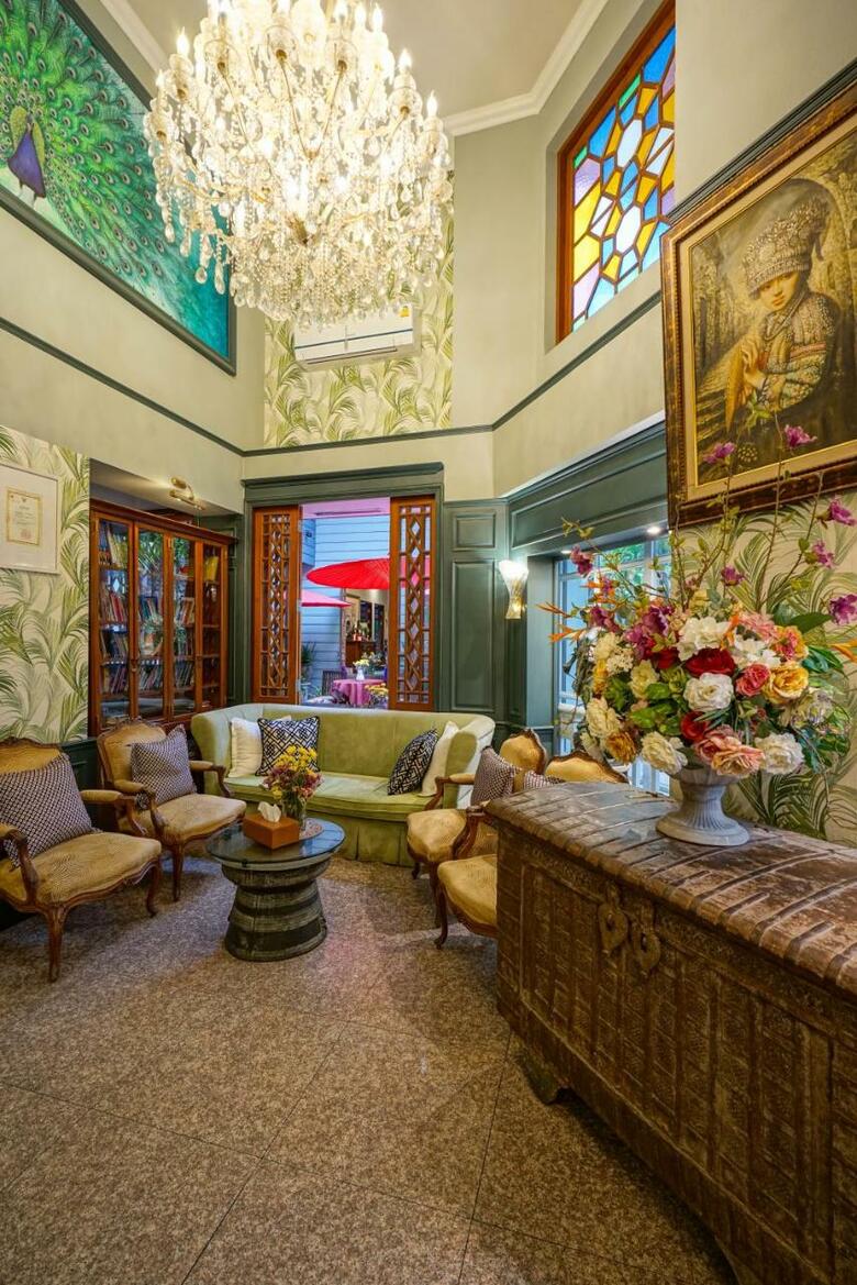 Hotel At Pingnakorn