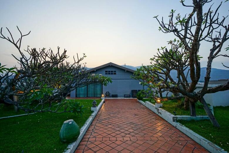 Hotel At Pingnakorn