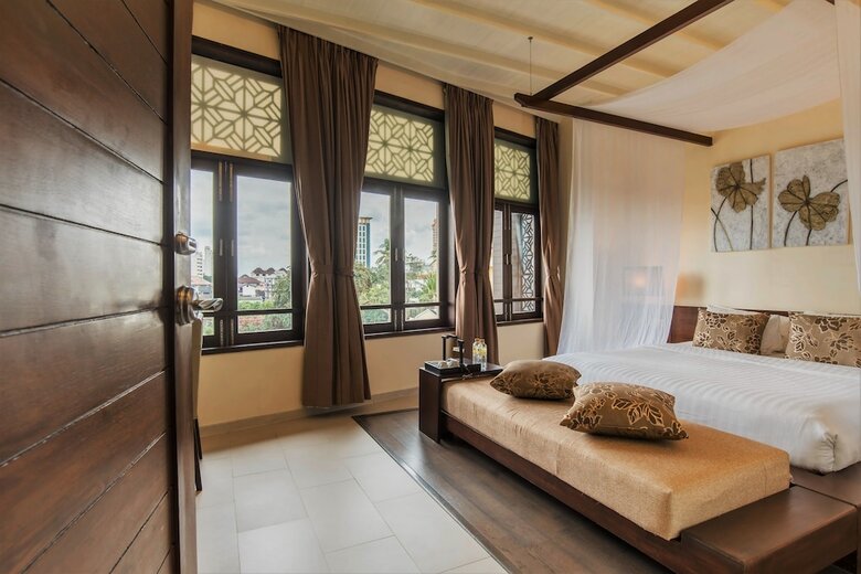De Chai The Colonial Hotel