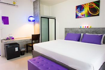 7 Days Hotel