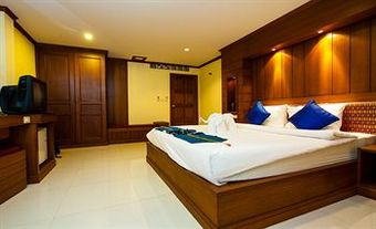 Cc Porntip Hotel