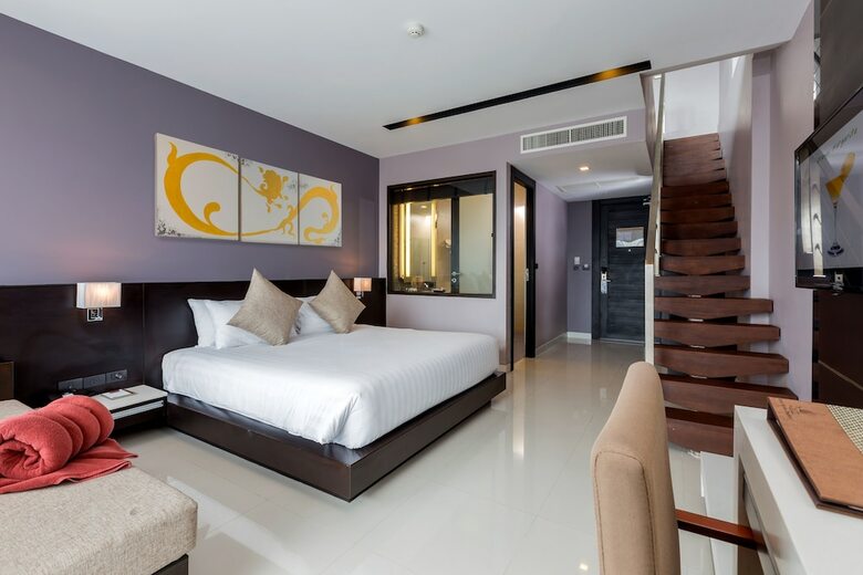 Hotel The Charm Resort Phuket