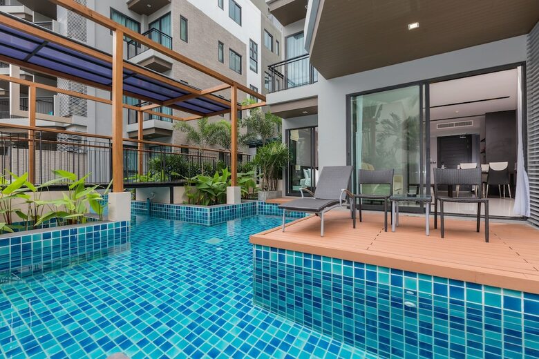 Hotel The Charm Resort Phuket