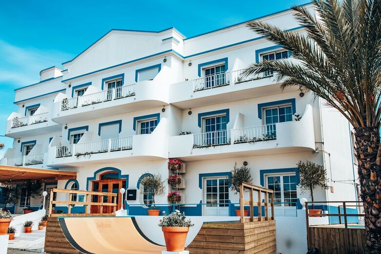 Hotel Selina Peniche