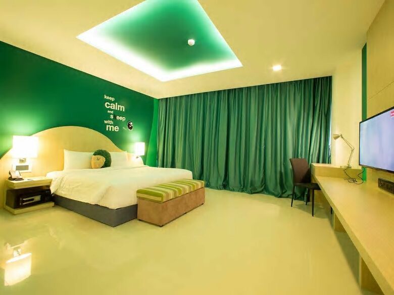 Sleep With Me Hotel Design Hotel @ Patong