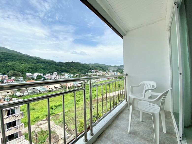 Hotel Patong Holiday