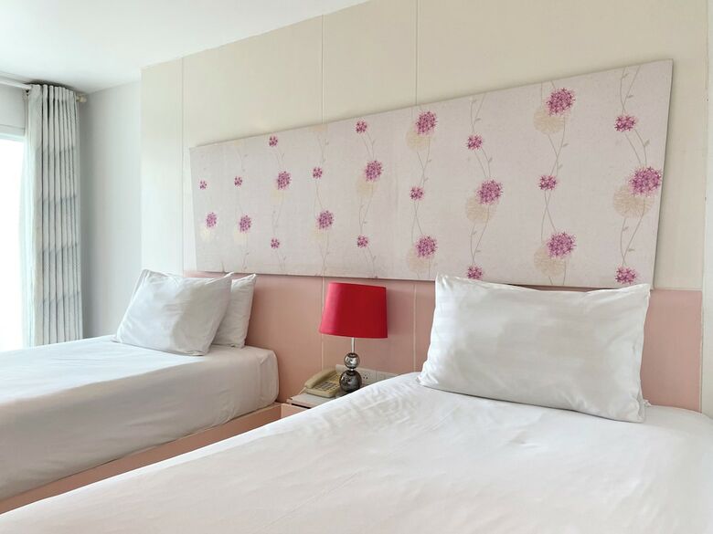 Hotel Patong Holiday