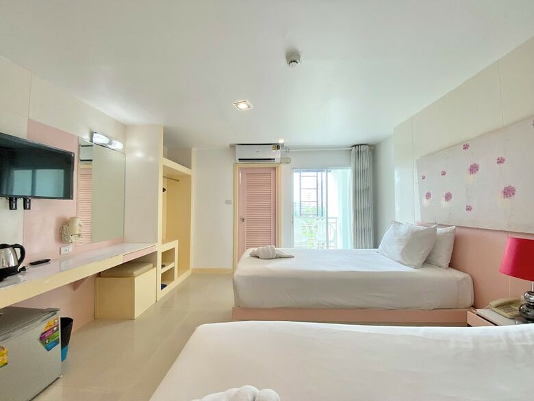 Hotel Patong Holiday