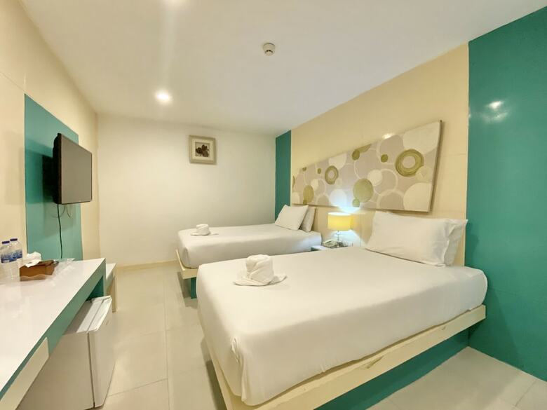 Hotel Patong Holiday