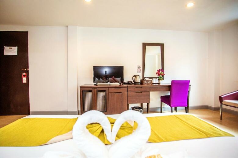 Hostal Sino House Patong
