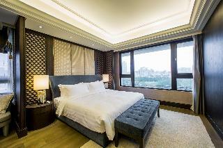 J Palace Residence