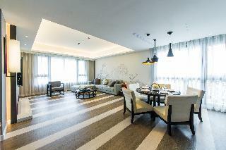 J Palace Residence