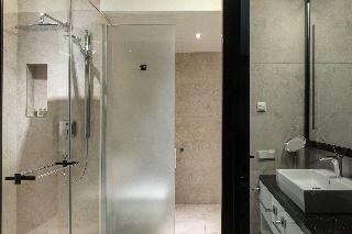 Hotel 11 Mirrors
