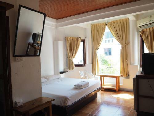 Hostal Relax Guesthouse