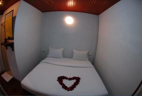 Hostal Relax Guesthouse