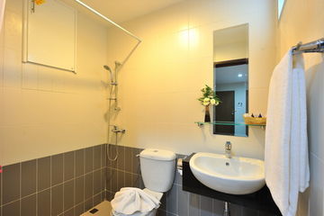 Hotel Patong Bay Resotel