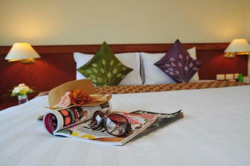 C & N Hotel