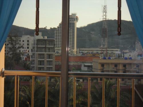 Hostal G&b Guesthouse