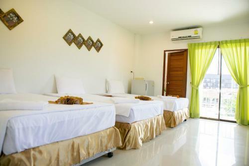 Hostal G&b Guesthouse