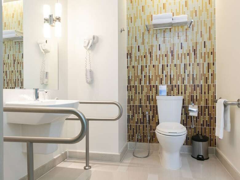 Hotel Holiday Inn Express Phuket Patong Beach Central