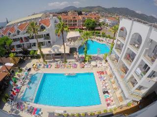 Club Atrium Hotel