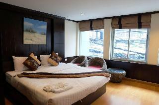 Hotel Eight Inn