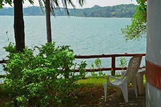 Hotel Koh Mak Buri Hut Natural Resort
