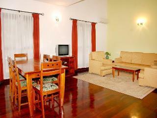 Hotel Saigon Village