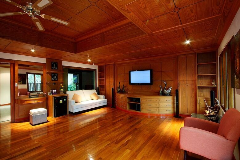 Reuan Thai Villa
