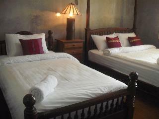 Hotel Ban Chomna Resort