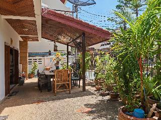 Hotel Karon Guest House