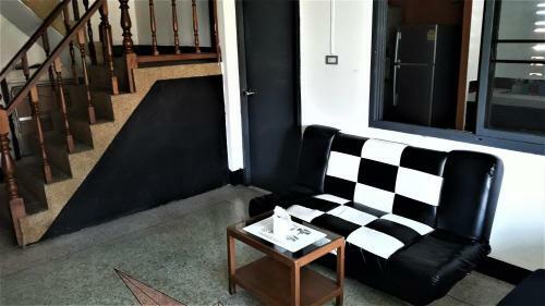 Hostal The Guest House