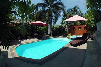 Hotel Baan Andaman Sea Surf