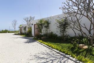 Hotel Cam Ranh Riviera Beach Resort & Spa