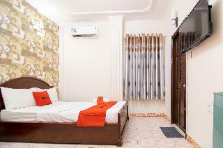 Hotel Reddoorz Plus Near Nowzone Plaza