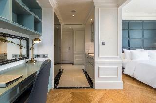Hotel Bach Suites Saigon