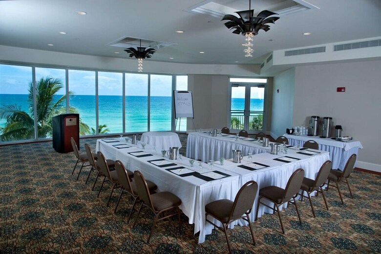 Hotel Doubletree Ocean Point Resort & Spa