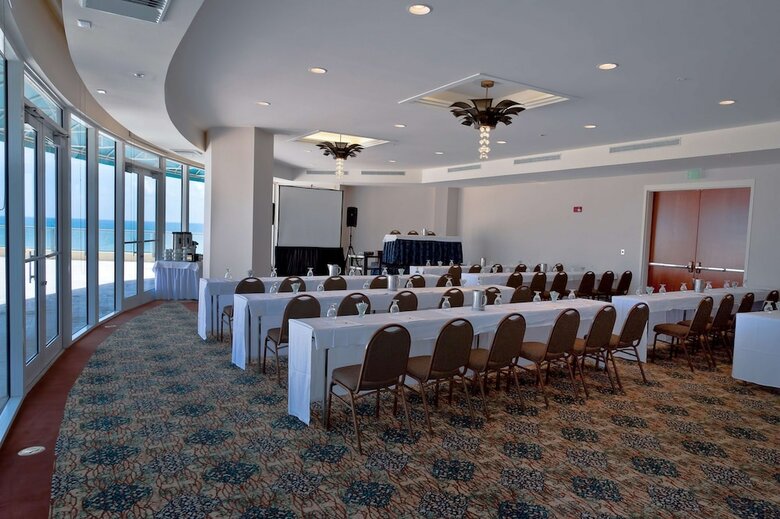 Hotel Doubletree Ocean Point Resort & Spa