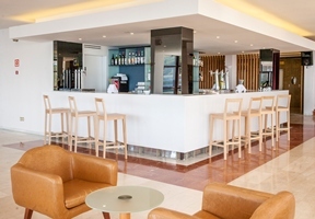 Globales Apartamentos Cala Vi�as Only Adults +16