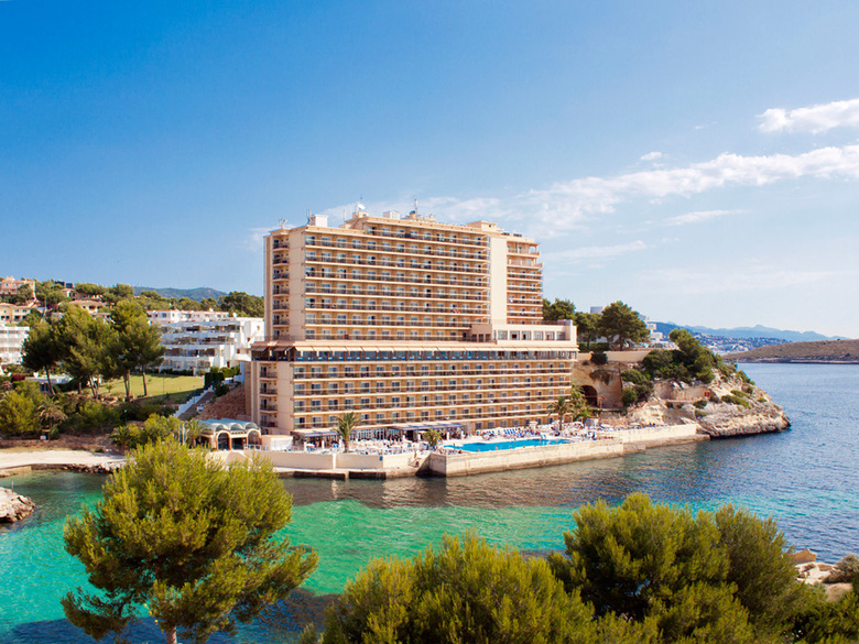 Globales Apartamentos Cala Vi�as Only Adults +16