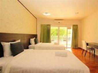 Hotel Baan Klang Hua Hin Condo & Resort