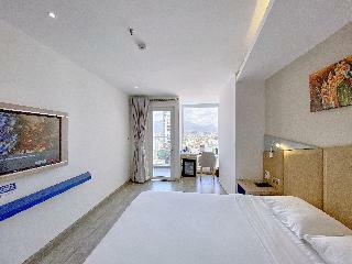 Le's Cham Hotel