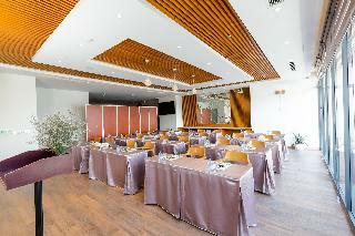 Le's Cham Hotel