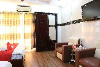 Hotel Reddoorz @ Cong Hoa Street