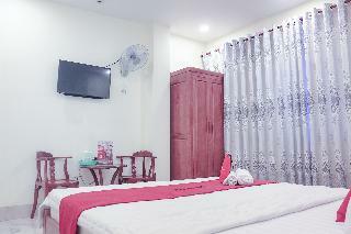 Hotel Reddoorz Plus @ Dong Den Street